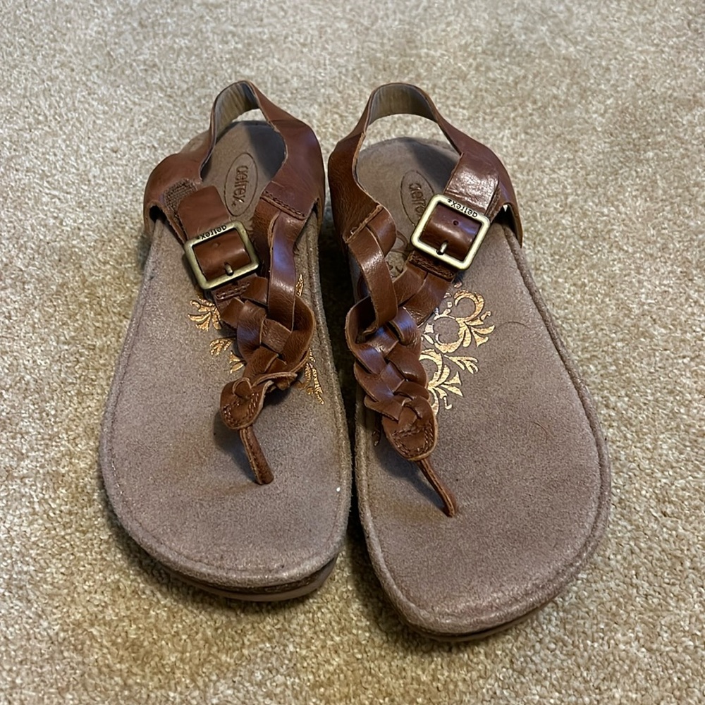 Aetrex brown sandals US 7.5